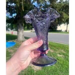 Fenton‎ Amethyst Purple Violet Glass Daffodils Vase Ruffled Signed Fenton